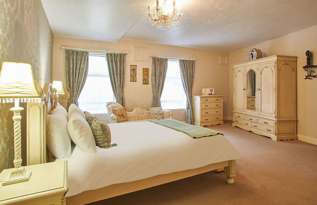 Host Stay Regency Mansions Apartment - Foto 26