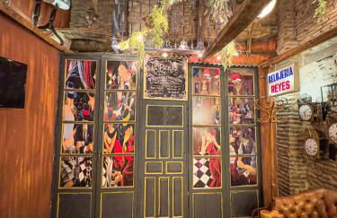 El café Paris de apartamentos CV - Photo 3