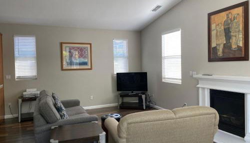 Spacious 3BD,2BA, ideal for families! - Foto 2