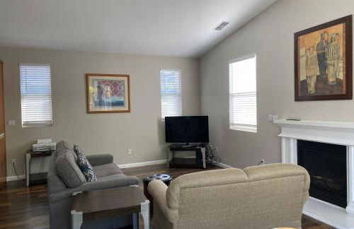 Spacious 3BD,2BA, ideal for families! - Foto 2