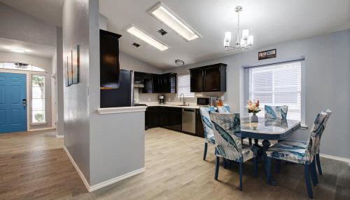 Modern 4 Bedroom Home in Cedar Park - Foto 5, stove, minibar