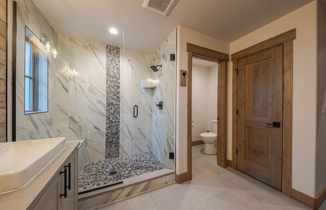 Wilderness Club Cabin Sleeps 7 - Photo 13