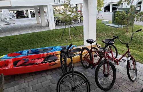 THE SANDCASTLE SUITE! Brand New 2Bedroom in Oceanfront Complex! BE THE FIRST to Visit our Condo Townhome with FREE Parking & Private Garage at Ocean Isles 38 Marathon FL KEYS! SPECIAL PRICING!!! - Foto 5