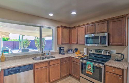 Patio and Yard Pet-Friendly Gem in Litchfield Park! - Foto 10