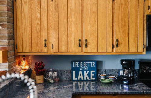 Suttons Bay Waterfront - Foto 40