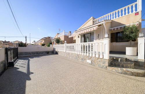 Lovely villa with private pool - Foto 24