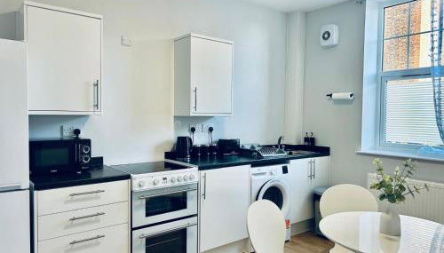 Strood Modern Flat with full kitchen and bathroom - Flat 1 Ground Floor - Foto 5, stove, toaster