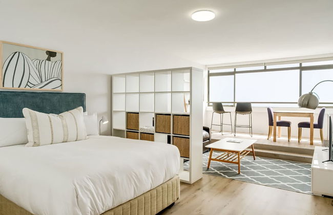 Fresh Sea Air and Endless Views at Twilight Tide - Photo 11