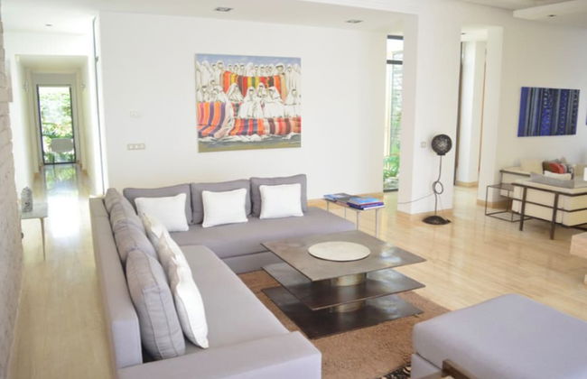 Magnificent 4 Bedroom Villa With Swimming Pool - Foto 16