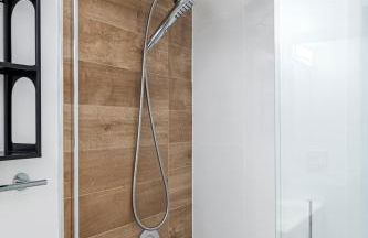 Modern & Stylish Condo Near UF, Shands & VA - Foto 29