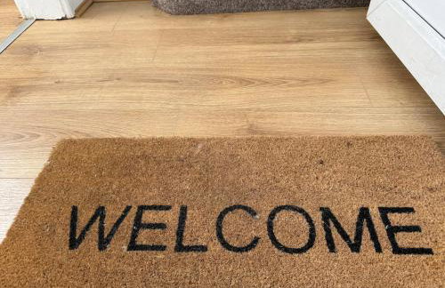 Spacious 3 Bed House Perfect for Contractors & Families with free Wi-fi and Parking - Foto 13