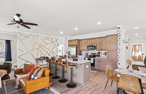 13 mins to Downtown & Stadium - Game Room - Game Day - Foto 14