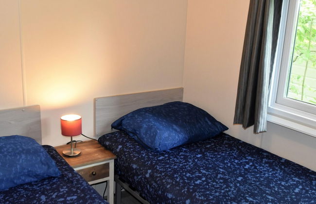 Cozy Chalet in Goedereede With Garden - Photo 5