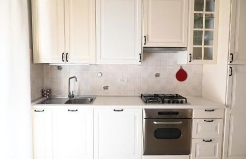 P050 - Porto Recanati, elegante trilocale in centro storico - Foto 8