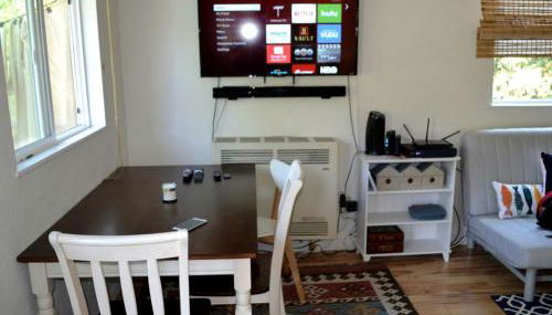 Beautiful Cottage Rental with Private River Beach on the Russian River, California - Foto 3