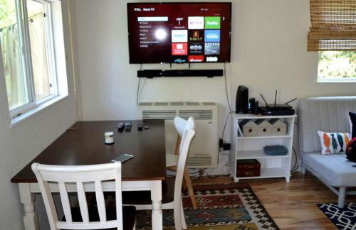 Beautiful Cottage Rental with Private River Beach on the Russian River, California - Foto 3