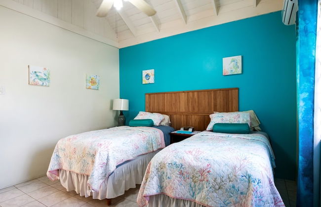 Yancey Largo Villa Perfect Jamaica Ironshore Getaway w Private Pool and Onsite Staff Services by RedAwning - Photo 11