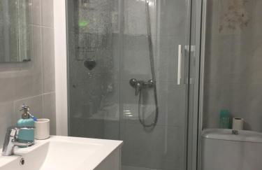 Appartement tout confort avec WIFI vue sur mer et piscine communautaire secteur EL GOLFET à Callela de Palafrugell - Foto 11