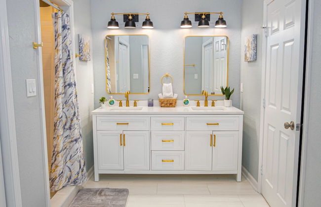 Trendy Historical Home Near Downtown Attractions - Foto 32