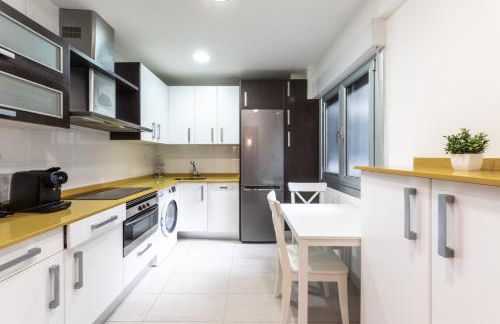 Luminoso, ascensor, tranquilo, centro de Bilbao - Foto 13