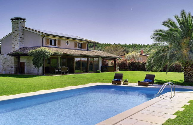 Luxurious Villa in Pomer with Pool & Hot Tub - Foto 1