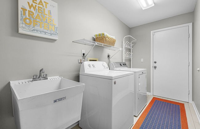 Beautiful Private Pool Home In-between Fort Myers Beach And Sanibel Island 3 Bedroom Home by RedAwning - Photo 19