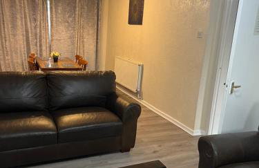 Five Oaks House- Entire 3 Bedroom House for Family & Contractors with up to 5 sleep- NO PARTIES ALLOWED - Foto 12