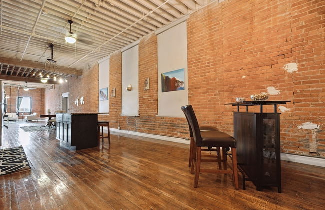 Queen G Investments 1 Bedroom Apts by RedAwning - Foto 17