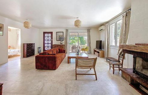 Amazing Home In Aramon - Foto 10