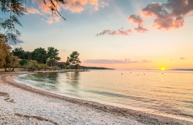 Beautiful Villa on the Island of Brac With Infinity Pool, Beach at 30 Meters - Foto 21