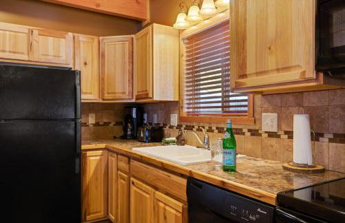 Rimfire Refuge by KABINO Hot Tub Fire Pit Sauna PS3 Grill WiFi Loft - Foto 43