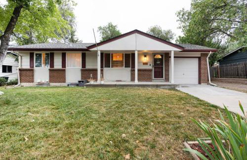 Stylish House with Hot Tub, Fire Pit Pool table near Denver - Photo 33