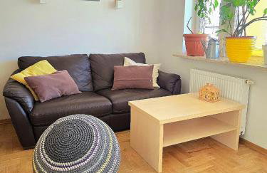 Apartament Przy Metrze i Przy Lesie - Foto 1