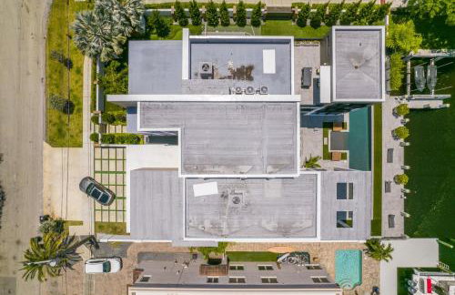 Three Story Waterfront Villa with Basketball and Mini Golf - Foto 66