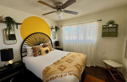 Mid-Century Modern Home w/Pool & Hot Tub - Foto 29