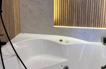 Family & Business Apartments PREMIUM SPA No 3 - 2 Bedroom with Private Jacuzzi, Balcony, Parking - Foto 46