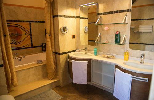 Luxury Home Bosa Apartment - Foto 26