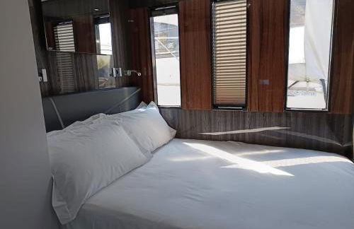 NEON Bigigio House Boat - Foto 21