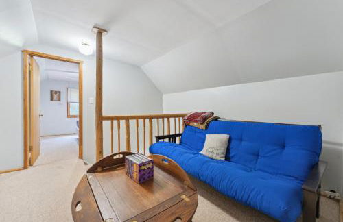 8BR 5BA Huge Dog Friendly Log Cabin near Wisconsin Dells and Lake sleeps 25plus - Foto 53