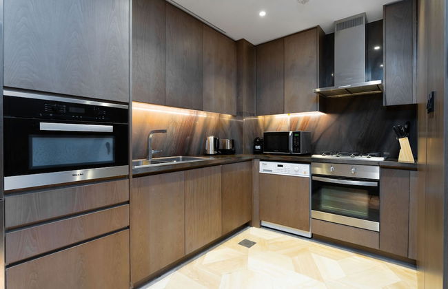 Maison Privee - Glamourous Apt with Sea Views at FIVE Palm - Foto 4