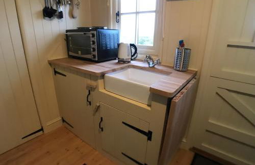 The Hawthorn Shepherds Hut - Photo 23