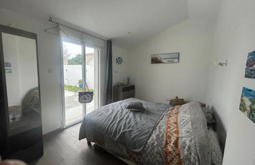 Charmante Maison Rénovée Proche Plage et Forêt avec Jardin - FR-1-652-57 - Foto 24