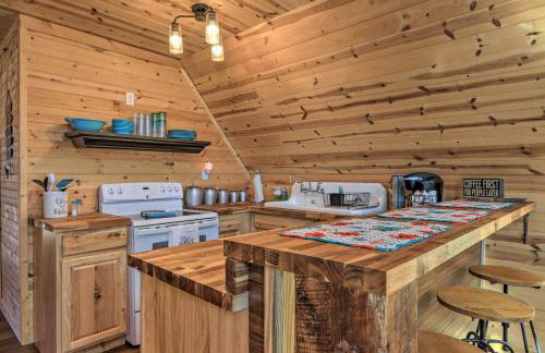 Sparta Lake Home with Deck and Boating Access! - Foto 6