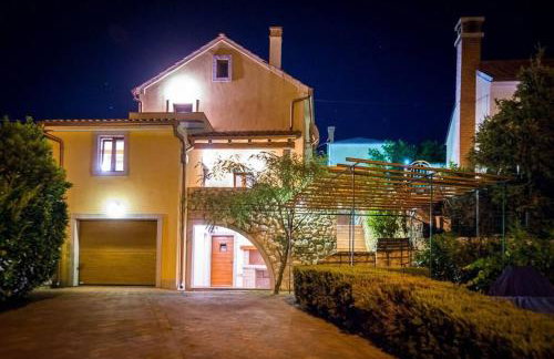 House Polic - Foto 3