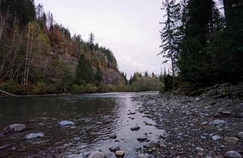 River Rock Chalet :: Hot Tub, Pets, Stevens Pass - Foto 24