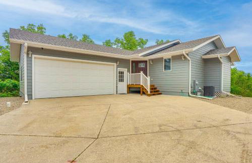 Family-Friendly Lakeview Cottage with Deck and View - Foto 28