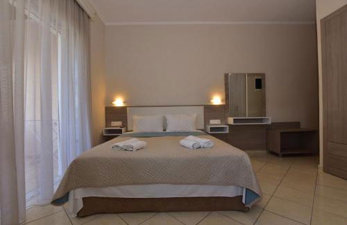 Flisvos Rooms - Photo 55