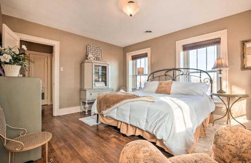 Pet-Friendly Home Grill and Fire Pit in Manhattan - Foto 17