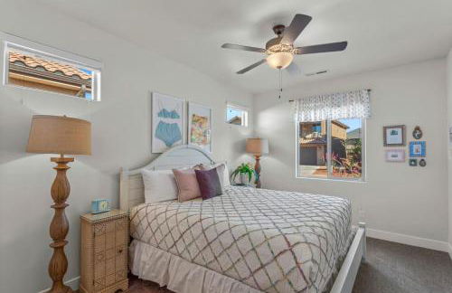 PV 110 Themed Rooms, PS4, Ping Pong, Pack n` Play, Electric Fire Place, Games, and More - Photo 21