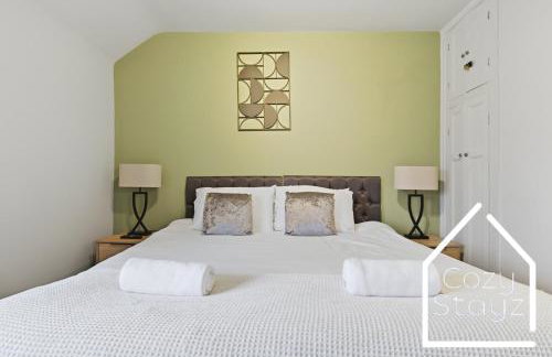 Spacious 3 Bed with Pac-Man, Darts and 2 Parking spaces - Foto 14